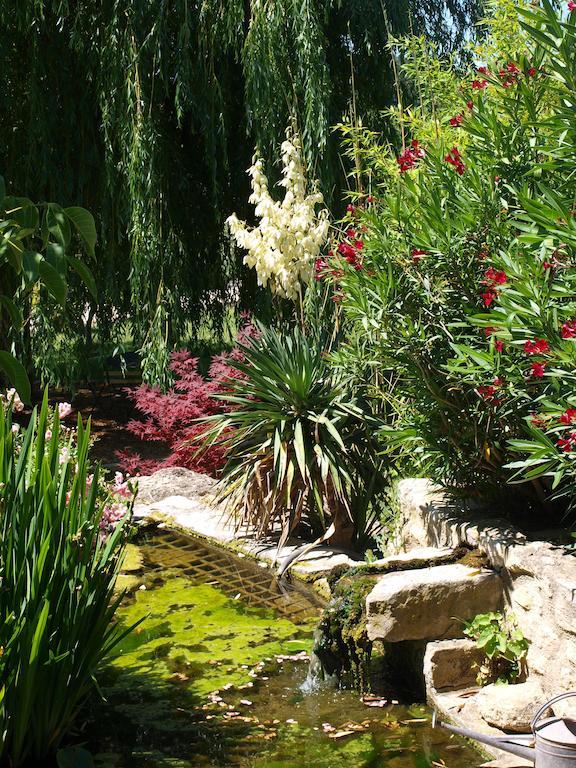 Jardin D'Antan Ansouis Exterior foto